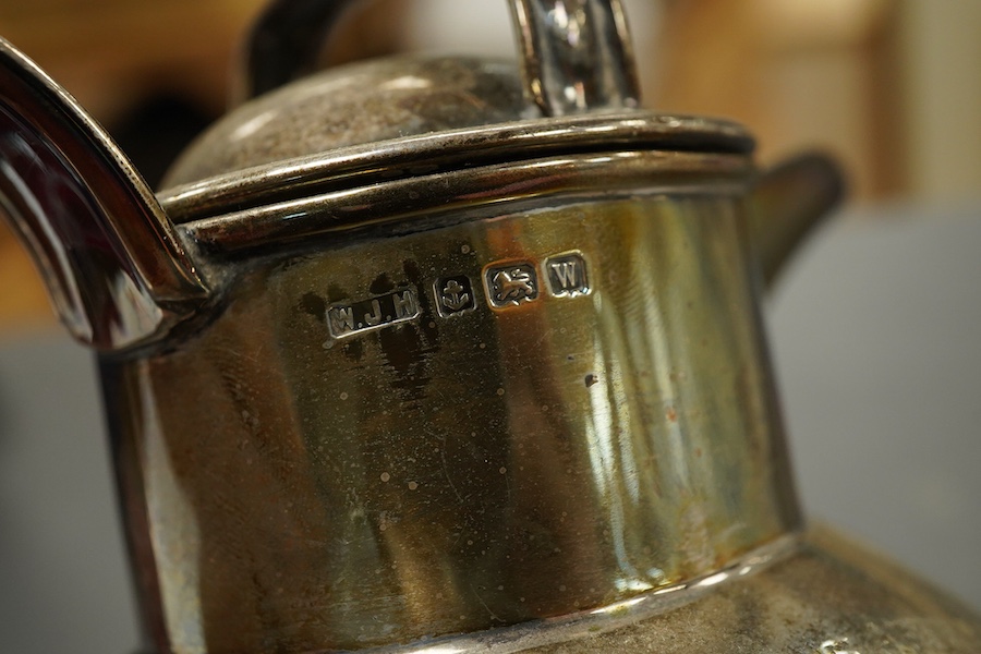 A George V silver Guernsey milk can, by William J Holmes, Birmingham, 1921, height 15.2cm, 9.1oz.